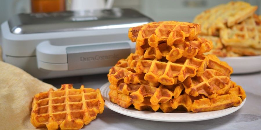 Rețetă waffles cu cartofi dulci la Aparatul de Gofre DuraCeramic Breville by Teos Kitchen