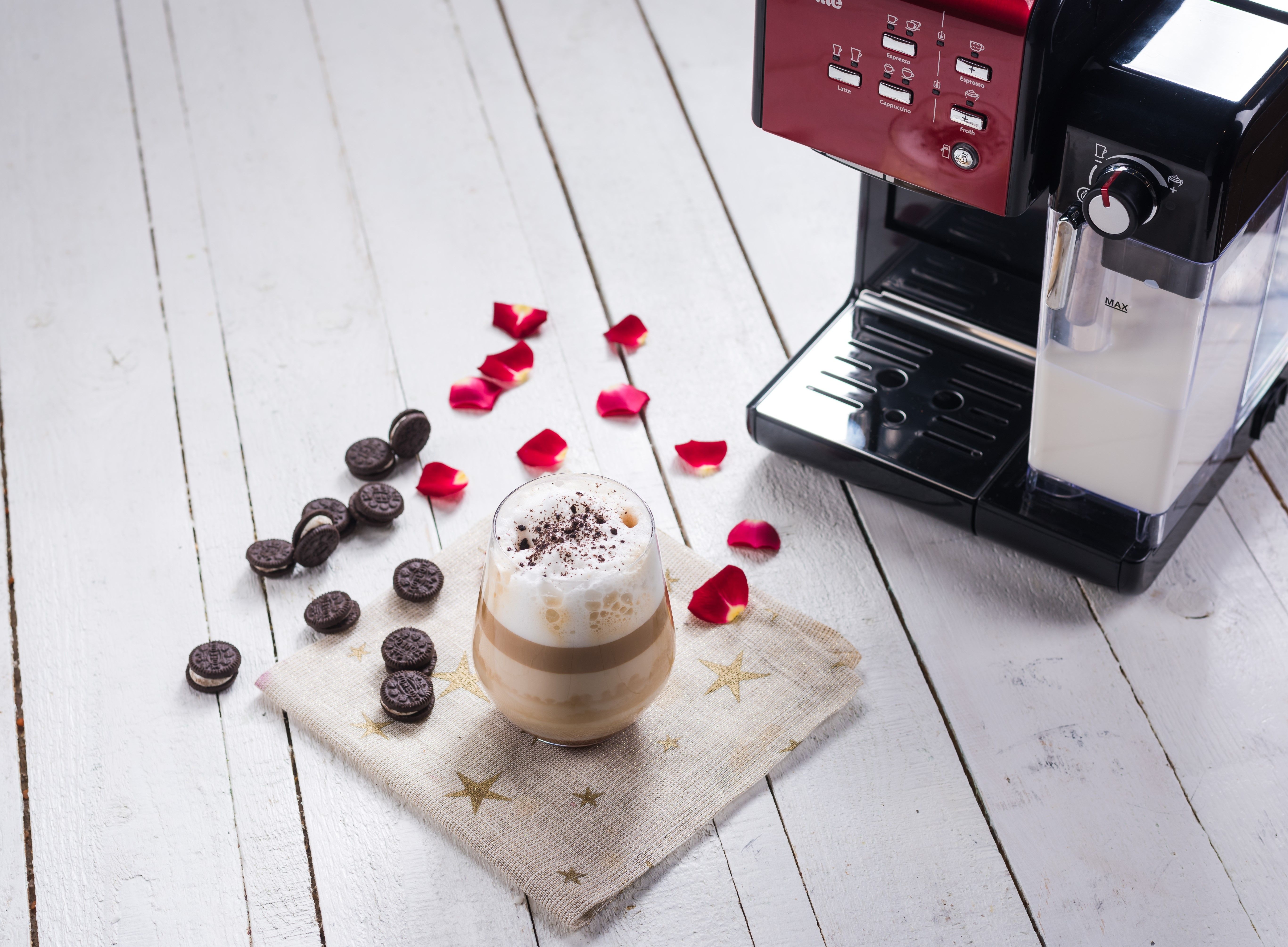 Reteta - Caffe latte cu sos caramel