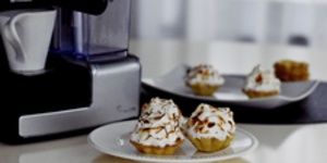 Rețetă Mini Baked Alaska cu înghețată de cafea preparată la espressorul Prima Latte by Rețete Papa Bun