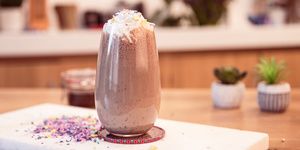 Rețetă espresso & banana milkshake la espressorul Prima Latte II by Barista Trainer Adrian Cărădeanu