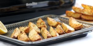 Rețetă cartofi wedges la Breville Air Fryer by Laura's Sweets
