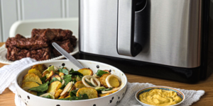 Rețetă mici cu salată de cartofi la airfryer by Corina Ureche