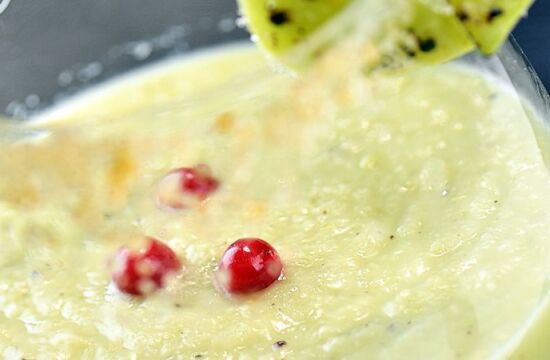 Reteta smoothie de mere verzi, menta si kiwi