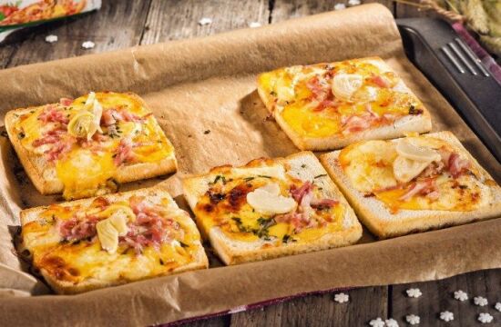 Rețetă sandwich cu mozzarella gourmet, bacon și anghinare