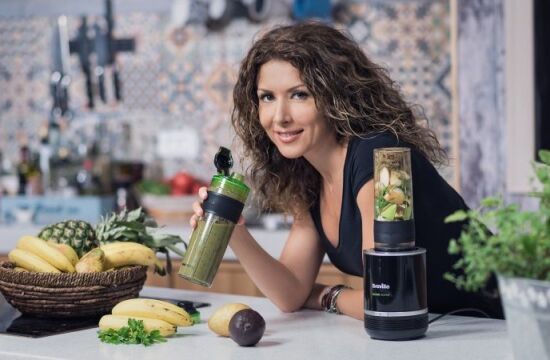 Reteta smoothie proteic cu pudra de canepa si avocado, made by Carmen Bruma