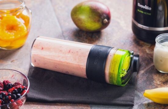 Reteta smoothie TO GO cu piersici si mango