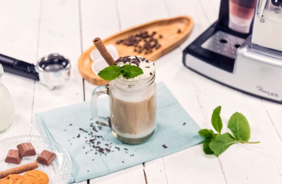 Rețetă Frappuccino cu frișcă și mentă