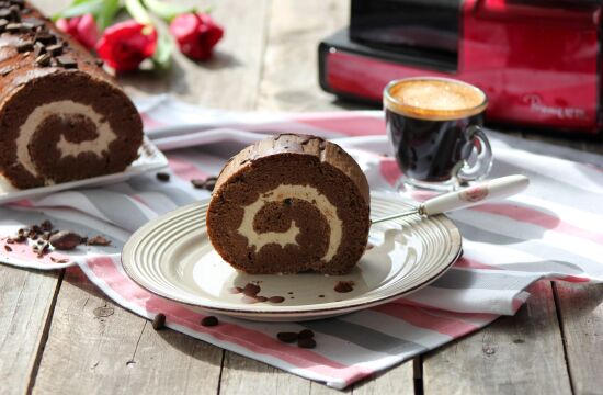 Rețetă ruladă cu cremă de cafea by Laura's Sweets