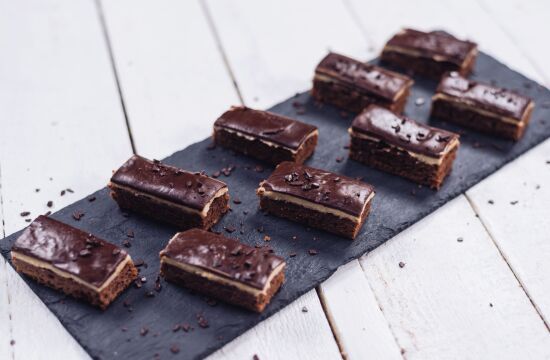 Rețetă prăjitură Brownies Cappuccino pregătită cu Mixerul de mână HeatSoft Breville