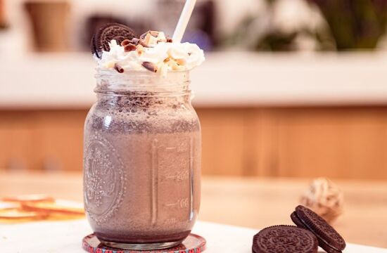 Rețetă espresso & Oreo Milkshake la espressorul Prima Latte II by Barista Trainer Adrian Cărădeanu