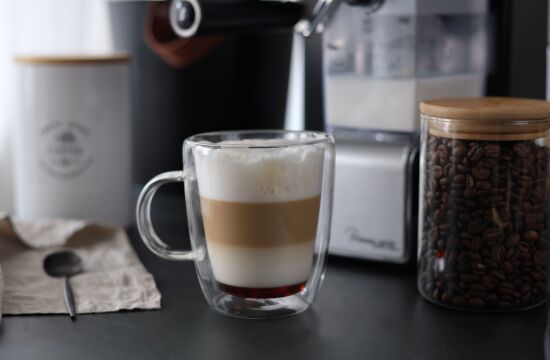 Rețetă Caramel Latte la espressorul Breville Prima Latte by Bucătar Maniac