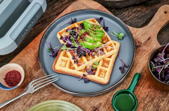 Rețetă waffles cu mălai și fulgi de chili la aparatul de gofre Breville DuraCeramic by Ciocolată și Vanilie