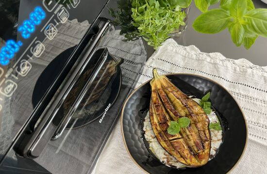 Rețetă vinete cu sos de iaurt, mentă, usturoi și sos de rodii la Air Fryer, by Gabriela Dima