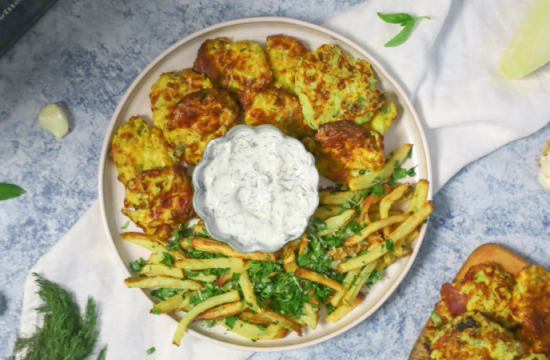 Rețetă chiftele din dovlecei și cartofi cu pătrunjel, usturoi și parmezan la Airfryer Breville by Andrasfoodlab