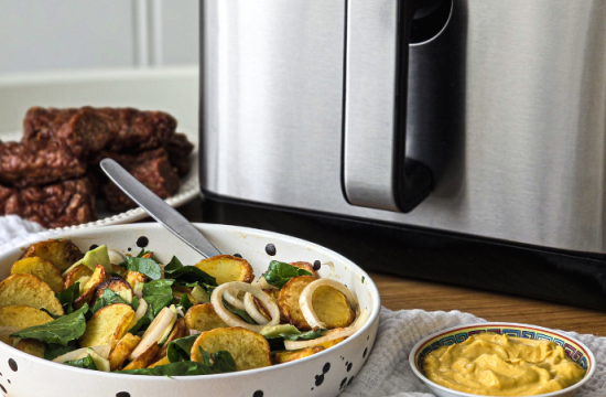 Rețetă mici cu salată de cartofi la airfryer by Corina Ureche