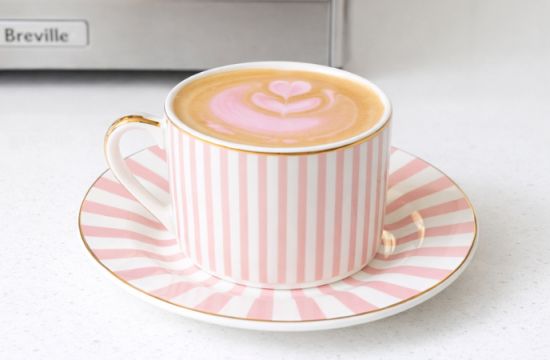 Pink cappucciono