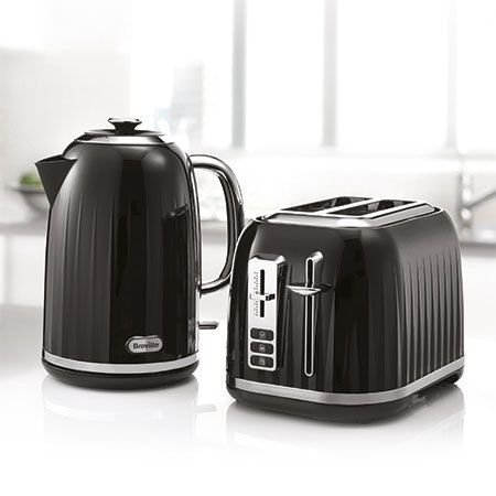 Fierbător disponibil în aceeași culoare