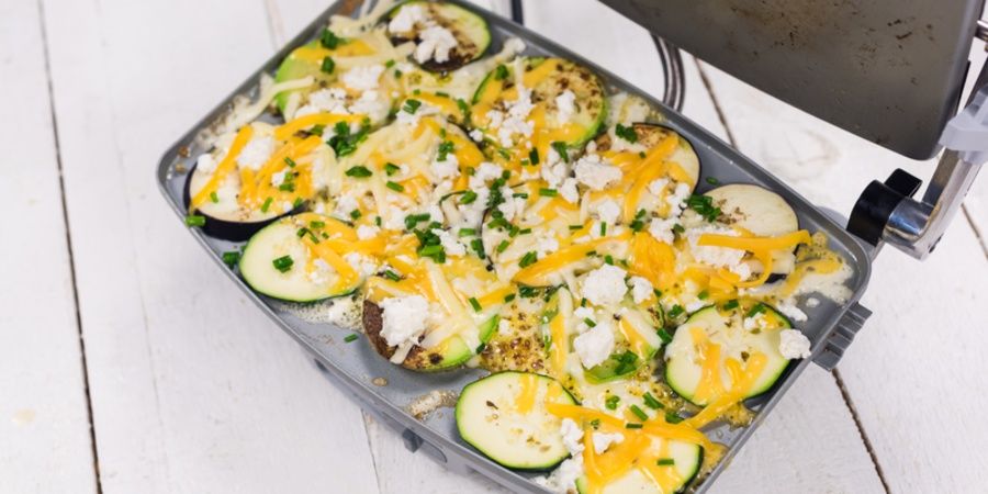 Rețetă Rondele de dovlecei, zucchini și vinete gratinate