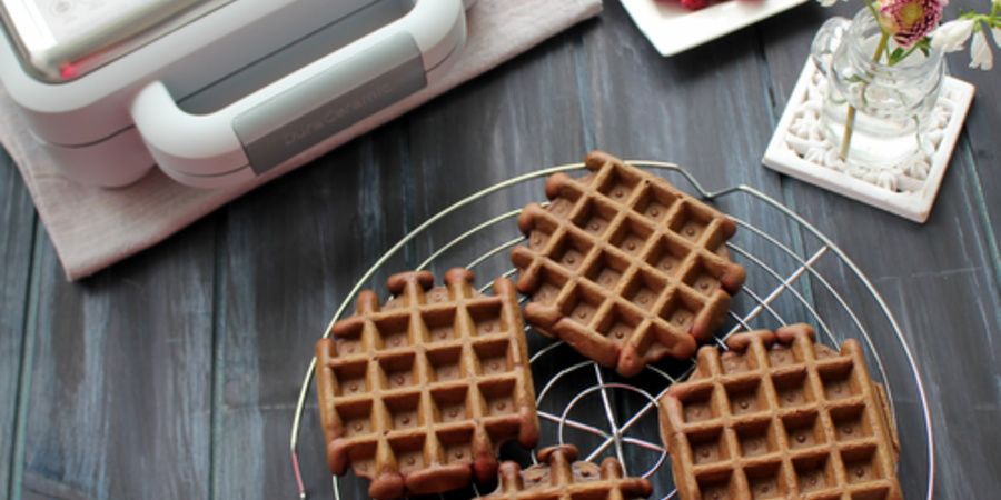 Rețetă Minitort din vafe pufoase cu ciocolată, zmeură și mentă la Waffle Maker DuraCeramic by Lauras Sweets