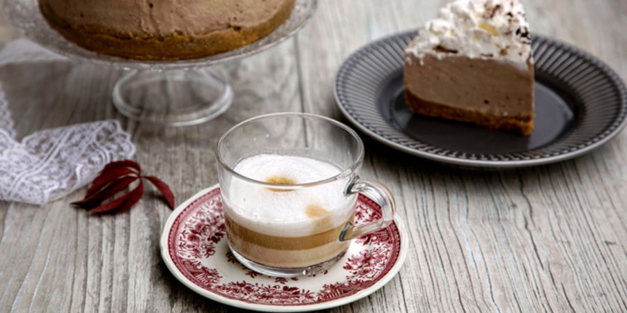 Rețetă cheesecake cu cappuccino fără coacere by Diva în Bucătărie