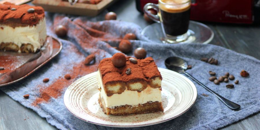 Rețetă înghețată tiramisu cu espresso preparat la Prima Latte Red by Lauras Sweets