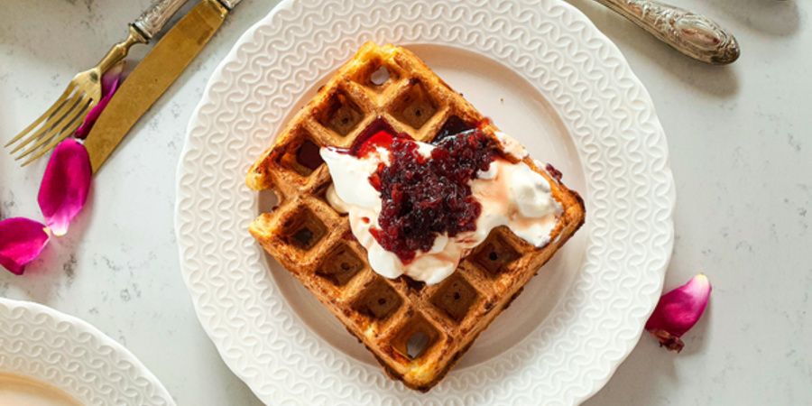 Rețetă waffles cu brânză de vaci sau papanași în formă de waffles la Aparat de Gofre Duraceramic Breville by Prăjiturela