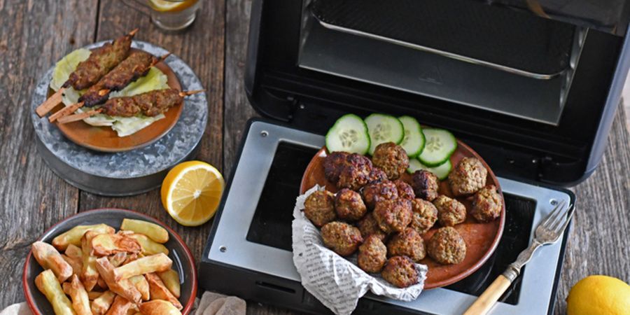 Rețete chifteluțe cu cartofi prăjiți fără ulei la Breville Air Fryer, friteuza-cuptor cu aer cald by Carte de rețete