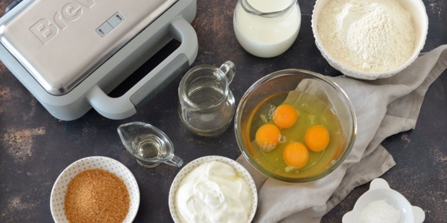 Rețetă waffles cu iaurt și topping cu fructe la alegere la Aparatul de Gofre Duraceramic Breville by Teos Kitchen