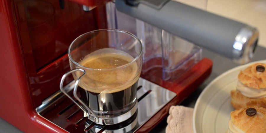 Rețetă Mini Choux cu cafea preparată la espressorul Breville Prima Latte III by Rețete Papa Bun