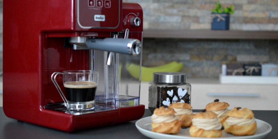 Rețetă Mini Choux cu cafea preparată la espressorul Breville Prima Latte III by Rețete Papa Bun