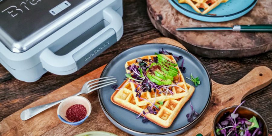 Rețetă waffles cu mălai și fulgi de chili la aparatul de gofre Breville DuraCeramic by Ciocolată și Vanilie