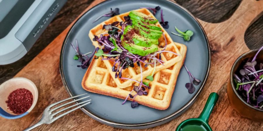 Rețetă waffles cu mălai și fulgi de chili la aparatul de gofre Breville DuraCeramic by Ciocolată și Vanilie