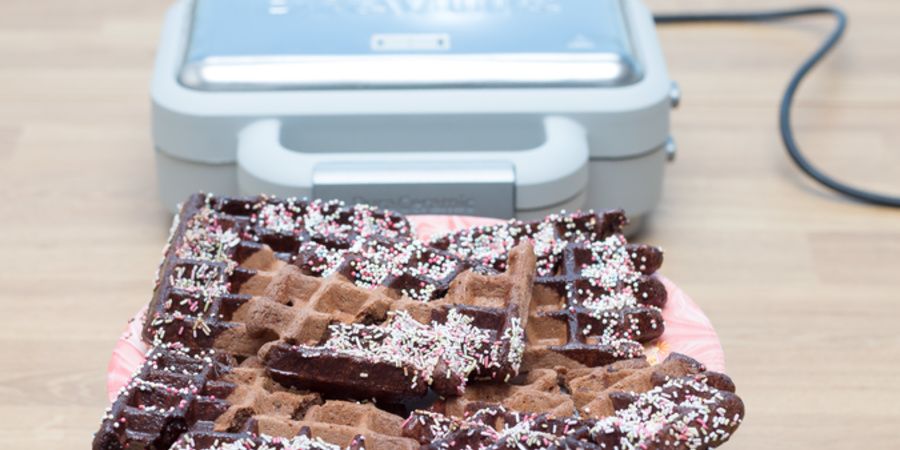 Rețetă vafe fără alergeni cu ciocolată topită și bomboane la aparatul de gofre Breville DuraCeramic by Dieta prin rotație