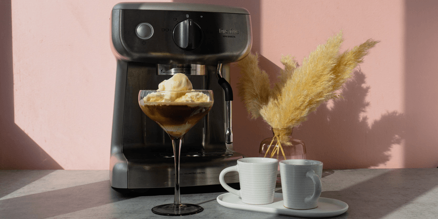 Rețetă Affogato cu sirop de caramel sărat la Breville Barista Mini