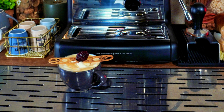 Rețetă Affogatto la Espressorul Manual Breville Barista Max Plus by Adrian Cărădeanu