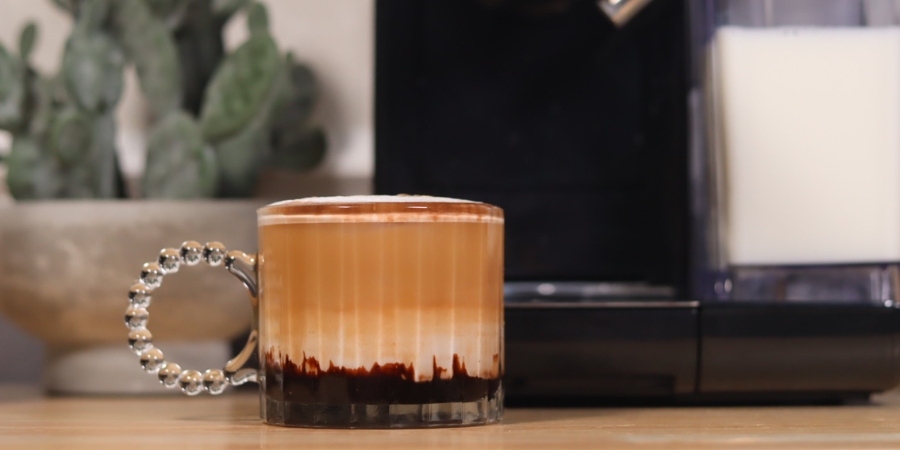 3 retețe de băuturi de vară pe bază de cafea la espressor Prima Latte II by Teos Kitchen