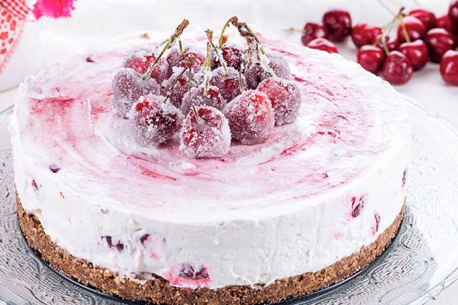 Rețetă cheesecake rece cu cireșe