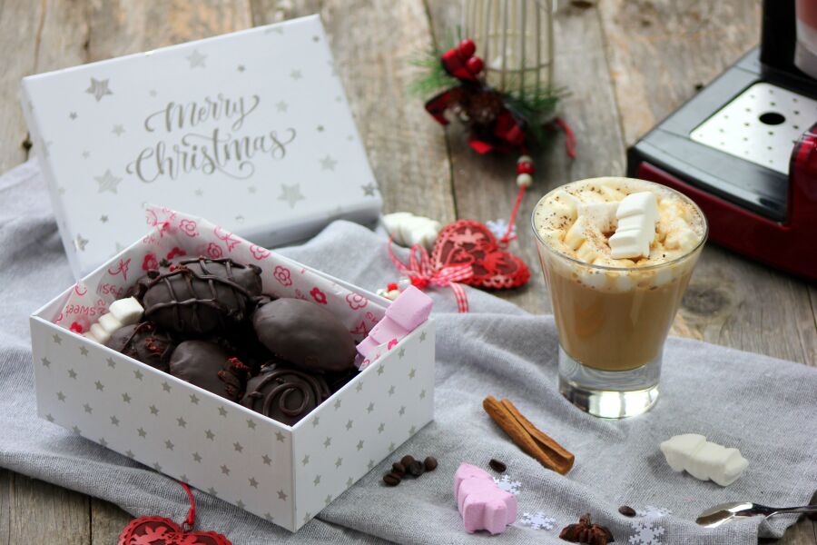 Rețetă turtă dulce cu cafea, glazurată în ciocolată by Laura's Sweets