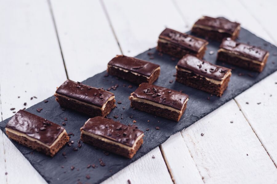 Rețetă prăjitură Brownies Cappuccino pregătită cu Mixerul de mână HeatSoft Breville