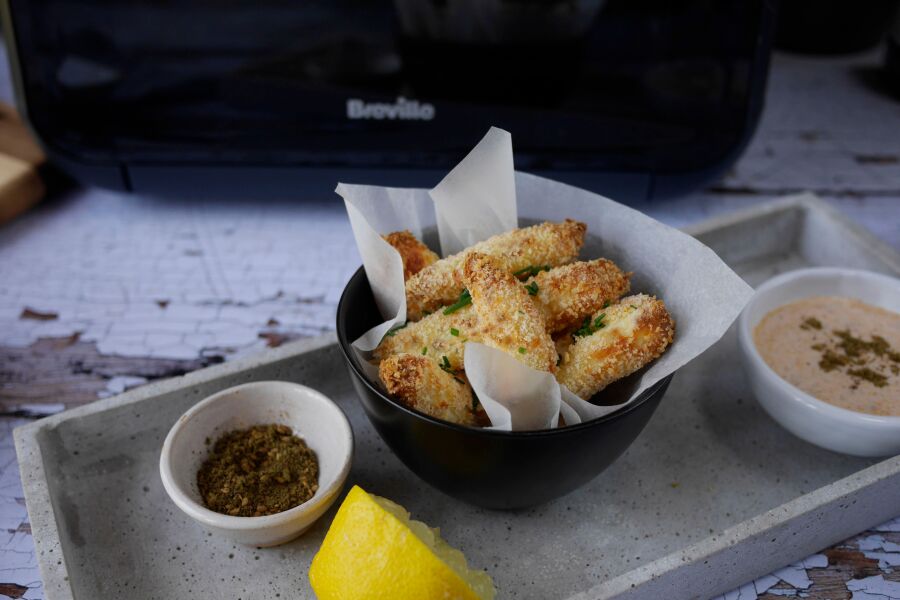Rețetă cartofi haloumi prăjiți cu aer cald la Breville Air Fryer, friteuza-cuptor cu aer cald