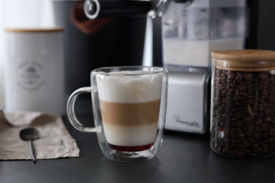 Rețetă Caramel Latte la espressorul Breville Prima Latte by Bucătar Maniac