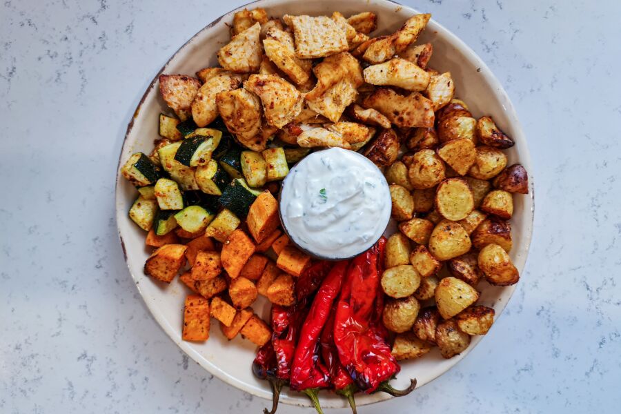 Rețetă piept de pui cu legume la Air Fryer by Prăjiturela