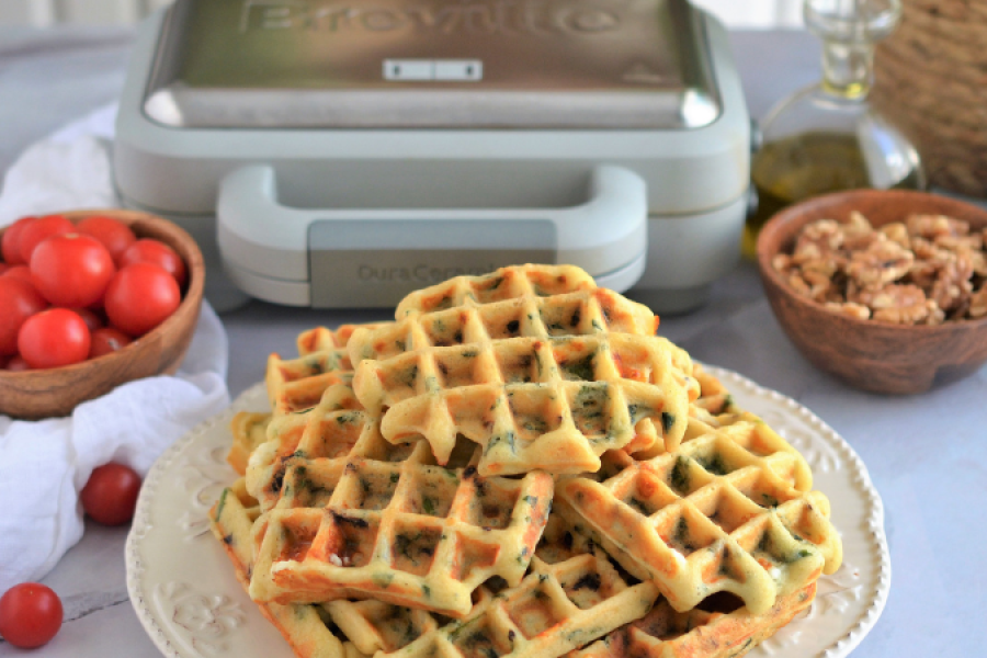 Rețetă gofre cu spanac și feta la aparatul de gofre DuraCeramic Breville by Teo's Kitchen