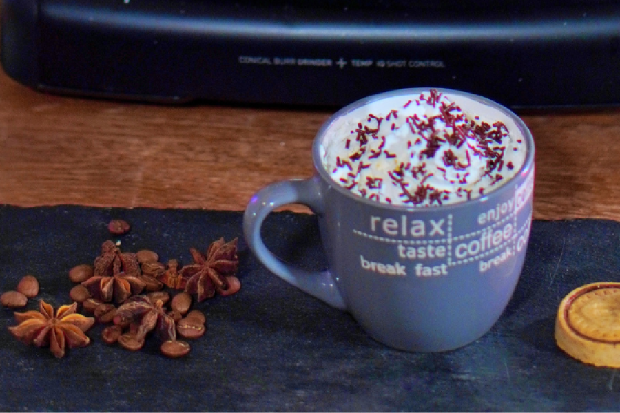 Rețetă Almond Cappuccino Vienez la Espressorul Manual Breville Barista Max Plus by Adrian Cărădeanu