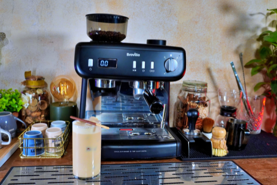 Rețetă Creme Brulee Shakerato la Espressorul Manual Breville Barista Max Plus by Adrian Cărădeanu