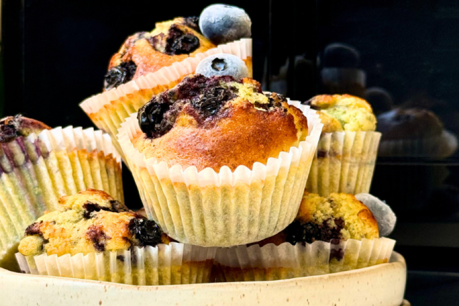 Rețetă muffins cu afine la airfryerul Halo Flexi, Digital, 11L, Breville by Liana Mincioagă