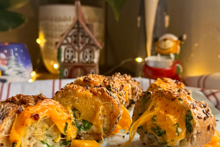 Rețetă baghetă aromatizată cu unt, usturoi și cheddar la airfryer Breville de 10L by Alexandra Banu